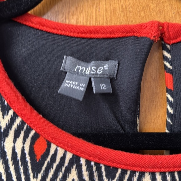 Muse Black and Red Geometric Sheath Dress size 12 - Picture 2 of 3